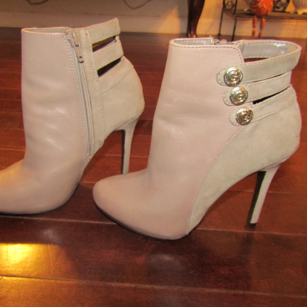 Guess Leather/Suede Beige Ankle Boots